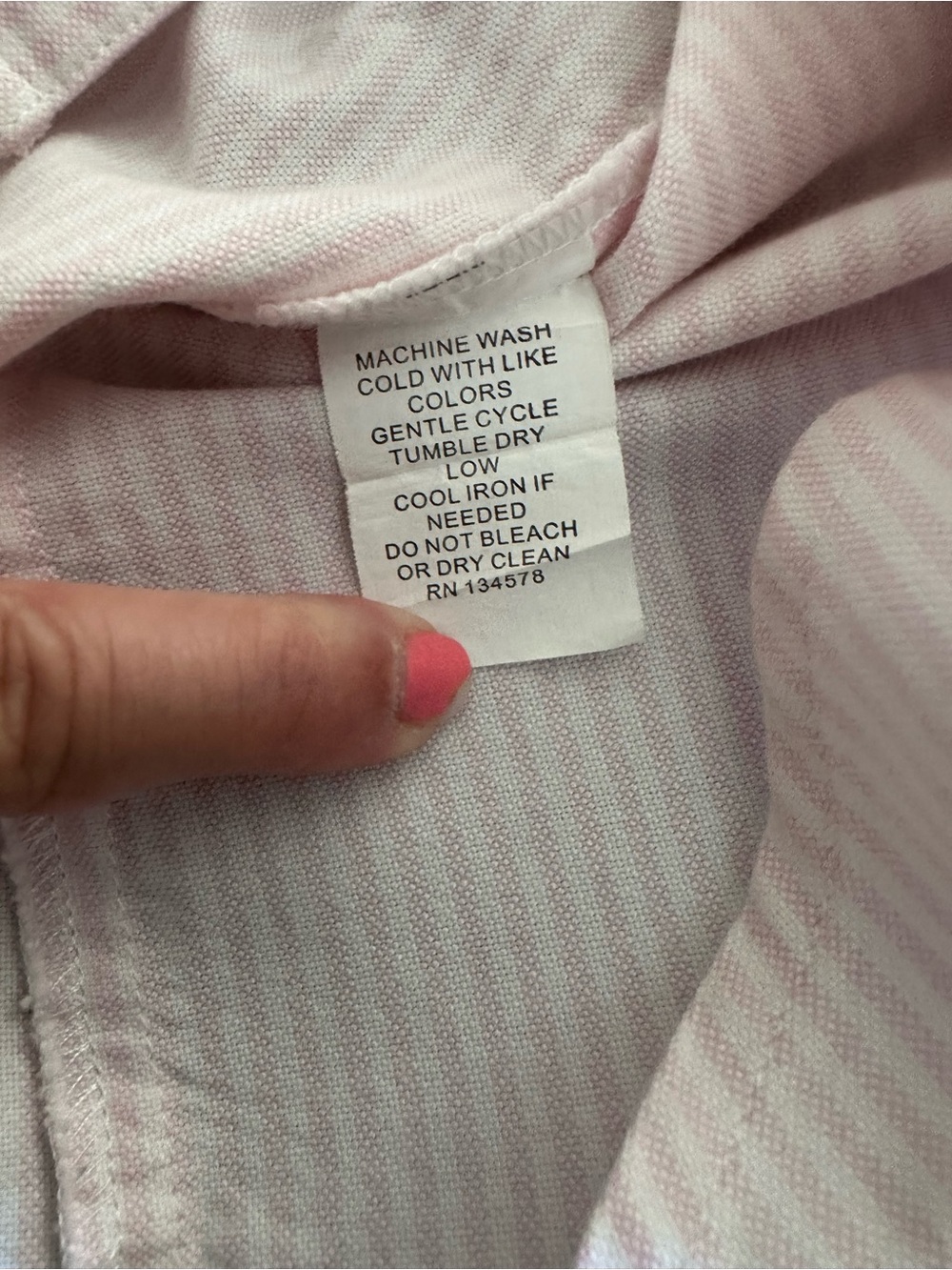 Vineyard Vines Women’s Light Pink Pinstripe Button-Down Oxford Shirt - Picture 5 of 8
